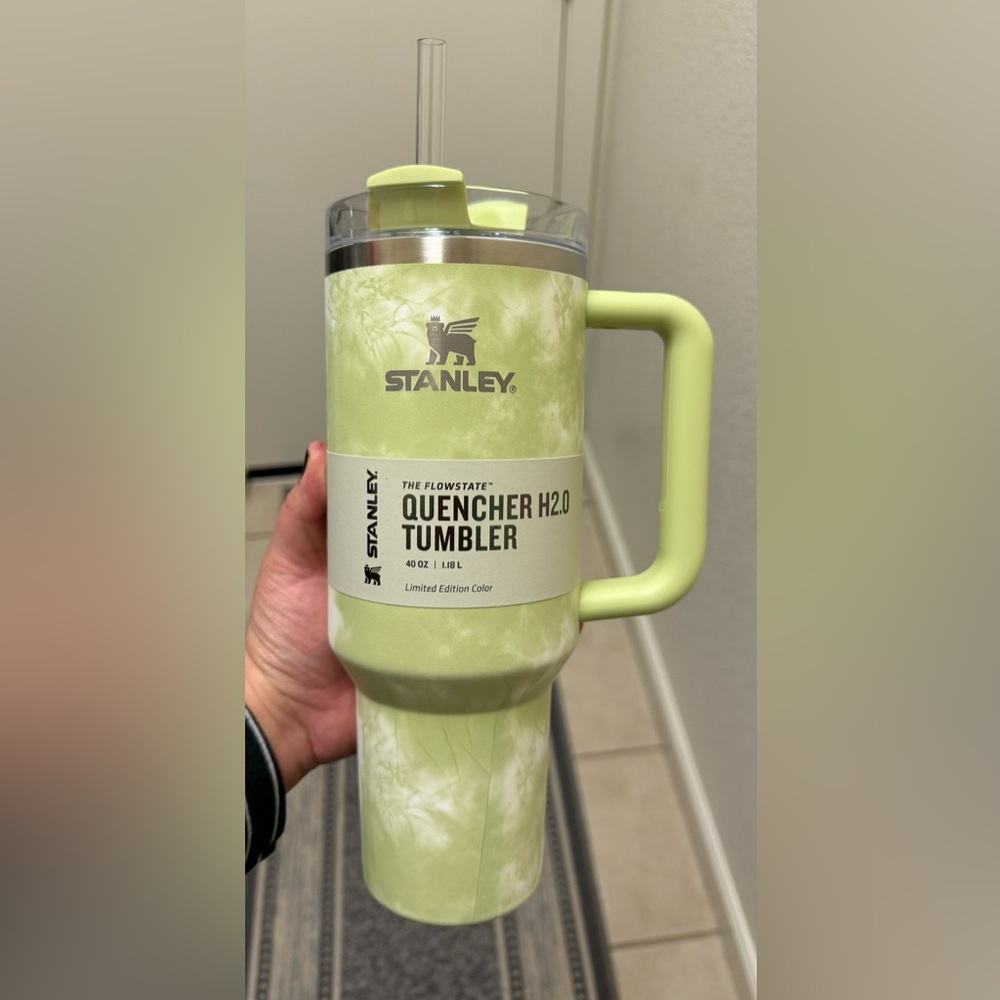 Stanley H2.0 FlowState Quencher H2.0 Citron Tie Dye